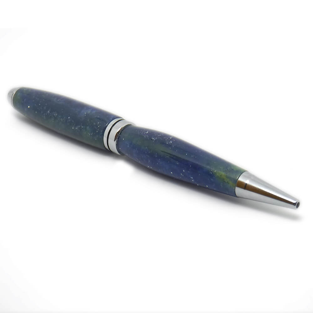 PENNA REALIZZATA CON UNA COLATA IN RESINA EPOSSIDI